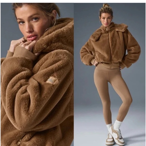Cozy Alo yoga hooded  Faux Fur Jacket - Picture 2 of 9